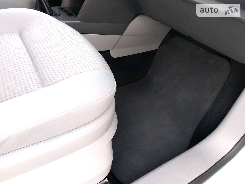 Мінівен Volkswagen Caddy 2008 в Дрогобичі
