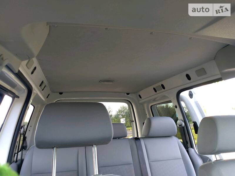 Мінівен Volkswagen Caddy 2008 в Дрогобичі