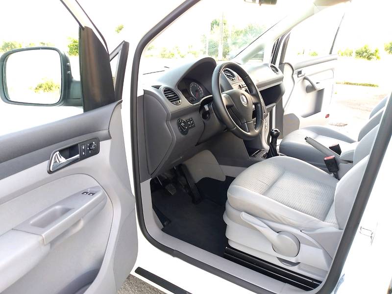 Мінівен Volkswagen Caddy 2008 в Дрогобичі