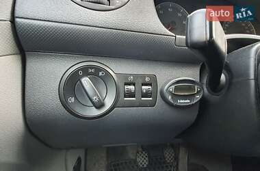 Минивэн Volkswagen Caddy 2009 в 