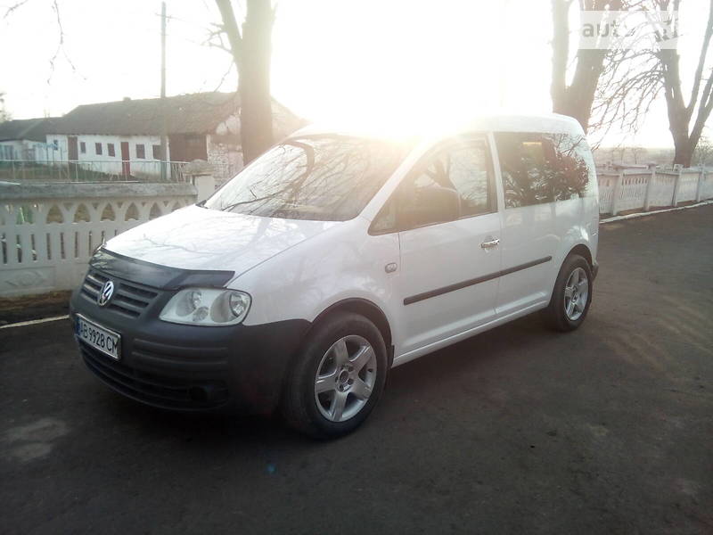 Грузопассажирский фургон Volkswagen Caddy 2004 в Ямполе