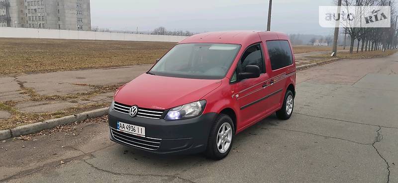 Минивэн Volkswagen Caddy 2011 в Киеве