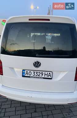 Универсал Volkswagen Caddy 2016 в Тячеве