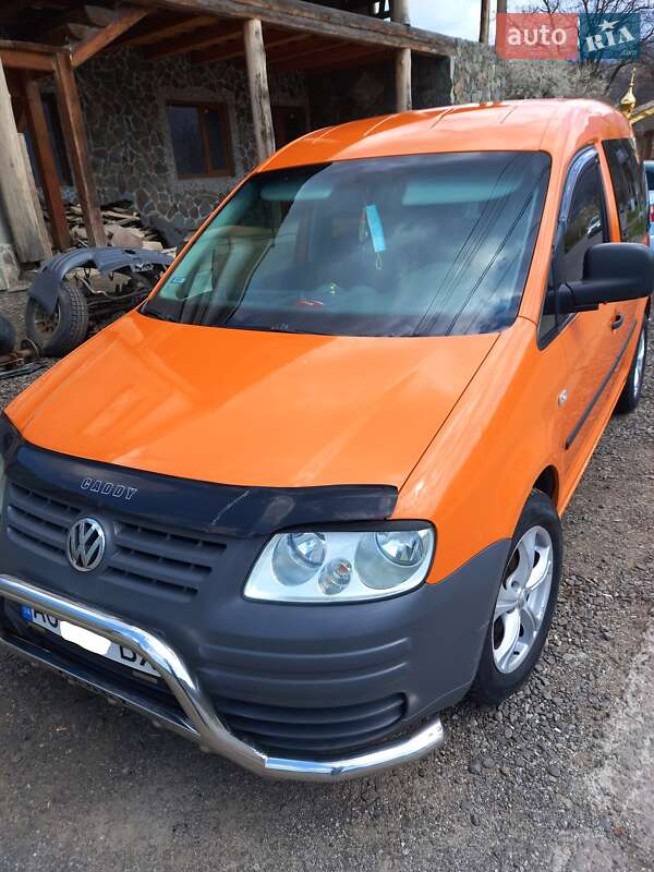 Минивэн Volkswagen Caddy 2005 в Рахове