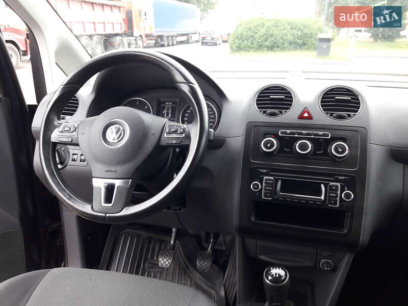 Минивэн Volkswagen Caddy 2013 в Ровно