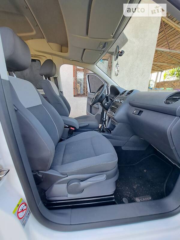 Мінівен Volkswagen Caddy 2010 в Орлівщині