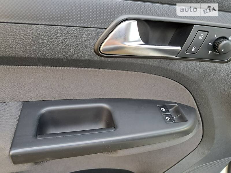 Мінівен Volkswagen Caddy 2010 в Орлівщині