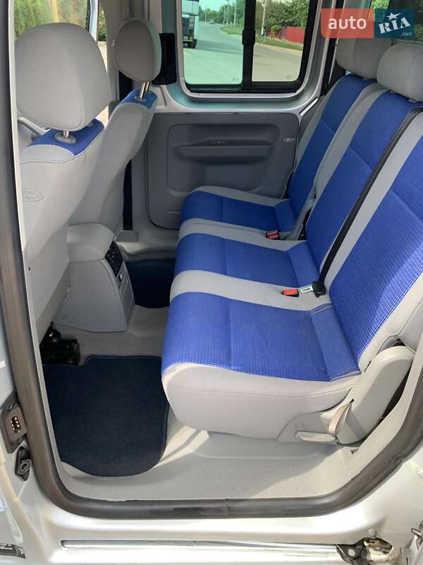 Мінівен Volkswagen Caddy 2005 в Новоархангельську