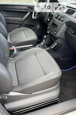 Грузовой фургон Volkswagen Caddy 2017 в 