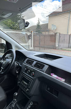 Грузовой фургон Volkswagen Caddy 2017 в 