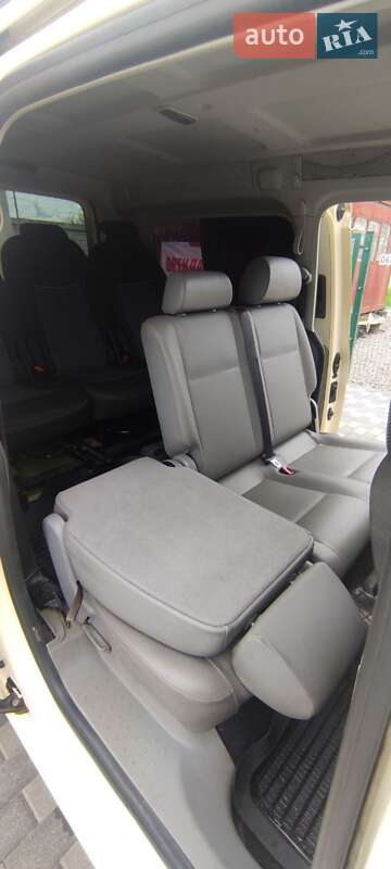 Минивэн Volkswagen Caddy 2010 в Шепетовке