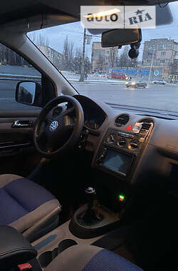 Минивэн Volkswagen Caddy 2004 в Кривом Роге