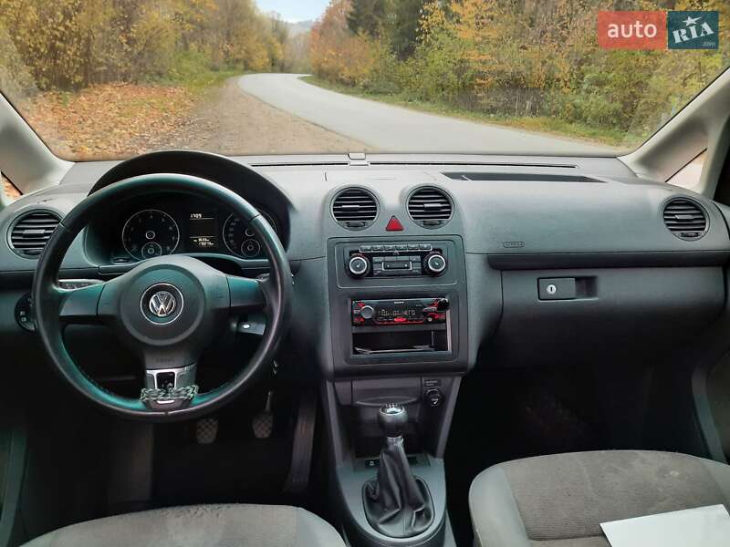 Мінівен Volkswagen Caddy 2011 в Вижниці