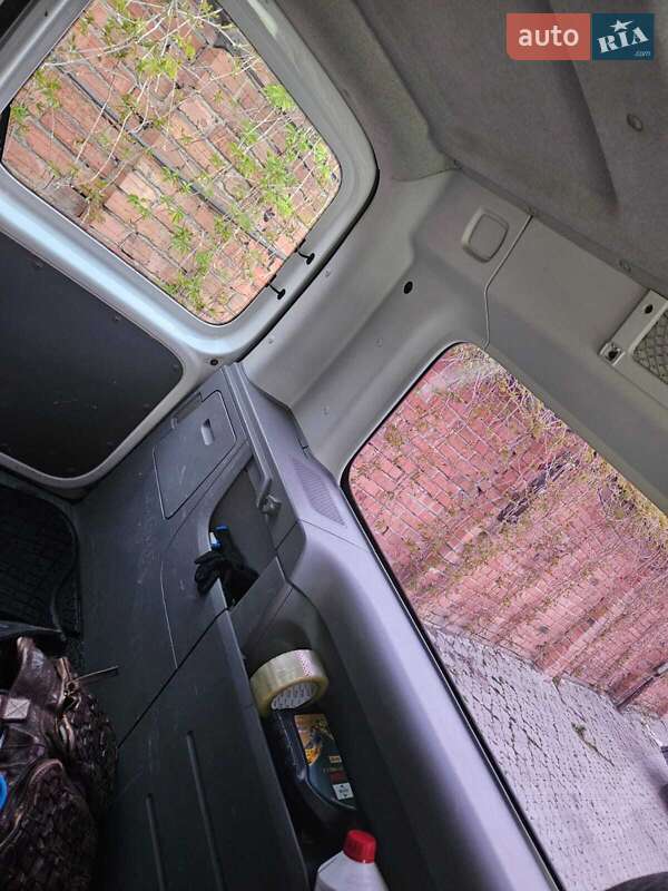 Минивэн Volkswagen Caddy 2010 в Черновцах