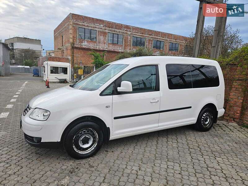 Минивэн Volkswagen Caddy 2010 в Черновцах