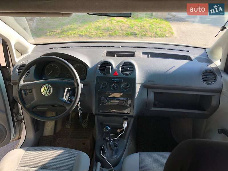Минивэн Volkswagen Caddy 2005 в Киеве
