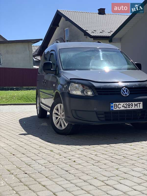 Минивэн Volkswagen Caddy 2012 в Львове