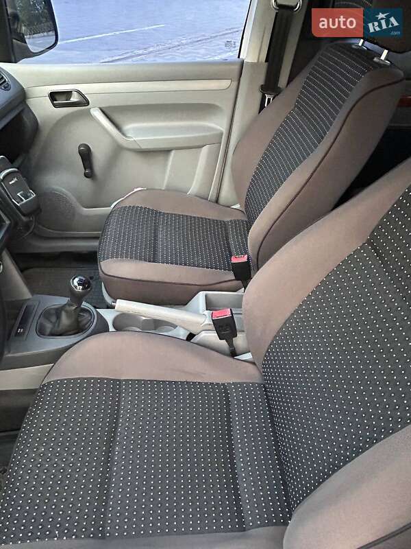 Минивэн Volkswagen Caddy 2008 в Харькове фото 11 Минивэн Volkswagen Caddy 2008 в Харькове