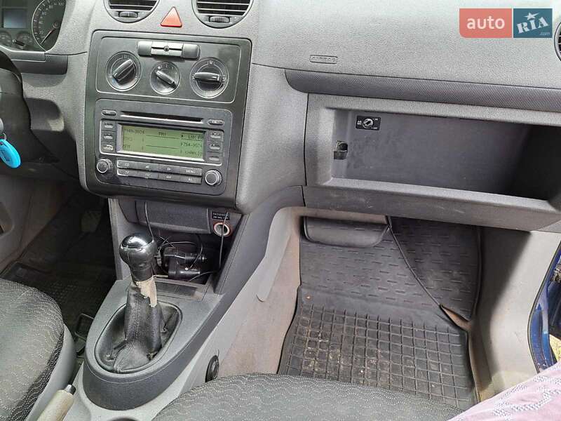 Минивэн Volkswagen Caddy 2004 в Харькове