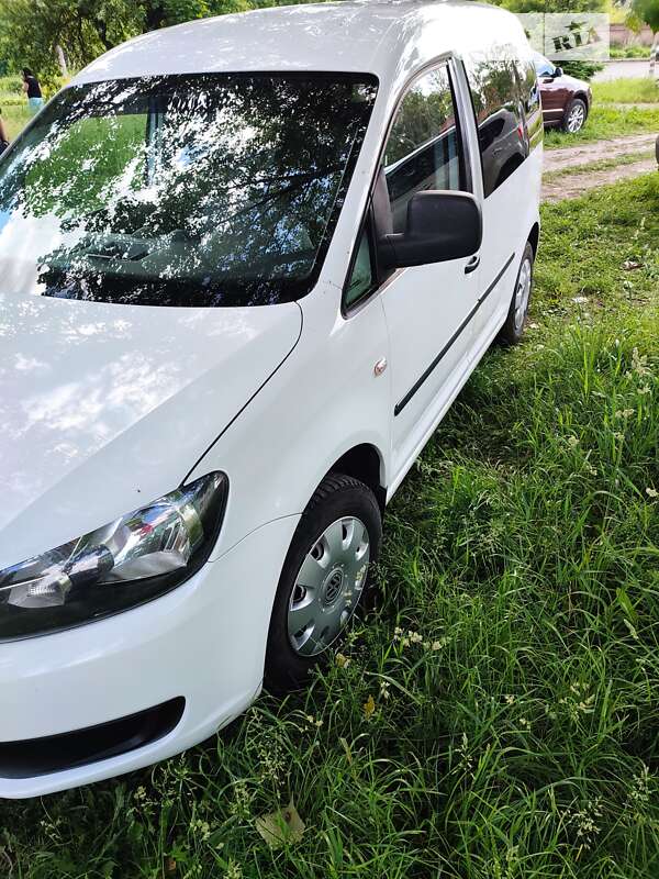 Минивэн Volkswagen Caddy 2011 в Сумах