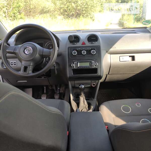 Минивэн Volkswagen Caddy 2011 в Березному фото 3 Минивэн Volkswagen Caddy 2011 в Березному