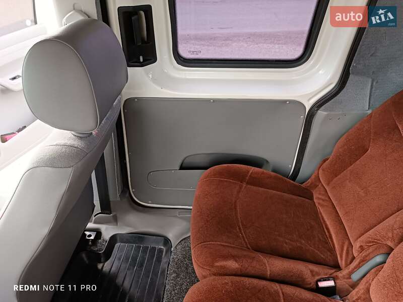 Минивэн Volkswagen Caddy 2009 в Голованевске фото 54 Минивэн Volkswagen Caddy 2009 в Голованевске