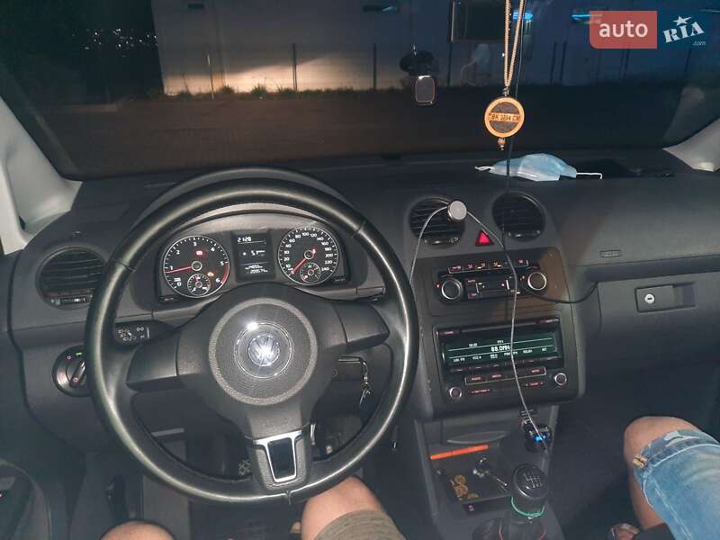 Мінівен Volkswagen Caddy 2013 в Івано-Франківську