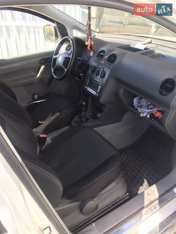 Мінівен Volkswagen Caddy 2005 в Теофіполі