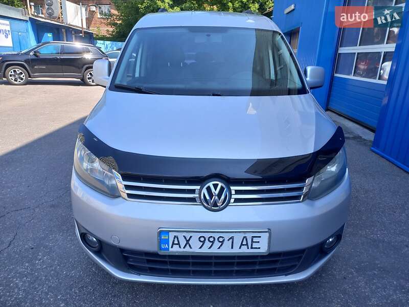 Минивэн Volkswagen Caddy 2010 в Харькове