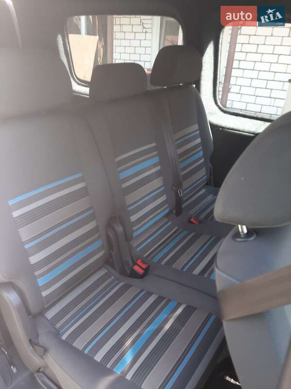 Минивэн Volkswagen Caddy 2012 в Бершади