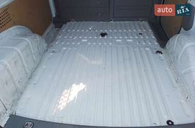 Грузовой фургон Volkswagen Caddy 2004 в 