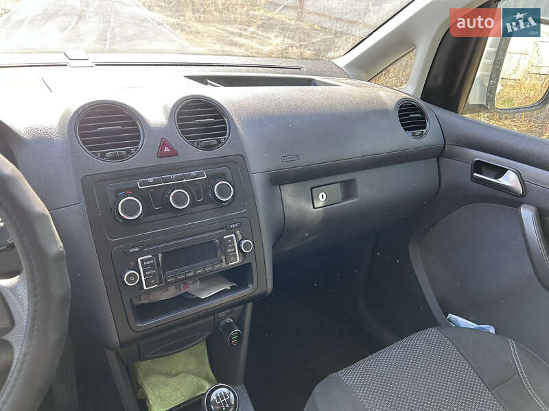 Минивэн Volkswagen Caddy 2014 в Броварах