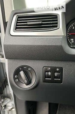 Минивэн Volkswagen Caddy 2016 в 