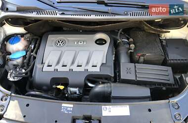 Минивэн Volkswagen Caddy 2013 в Павлограде