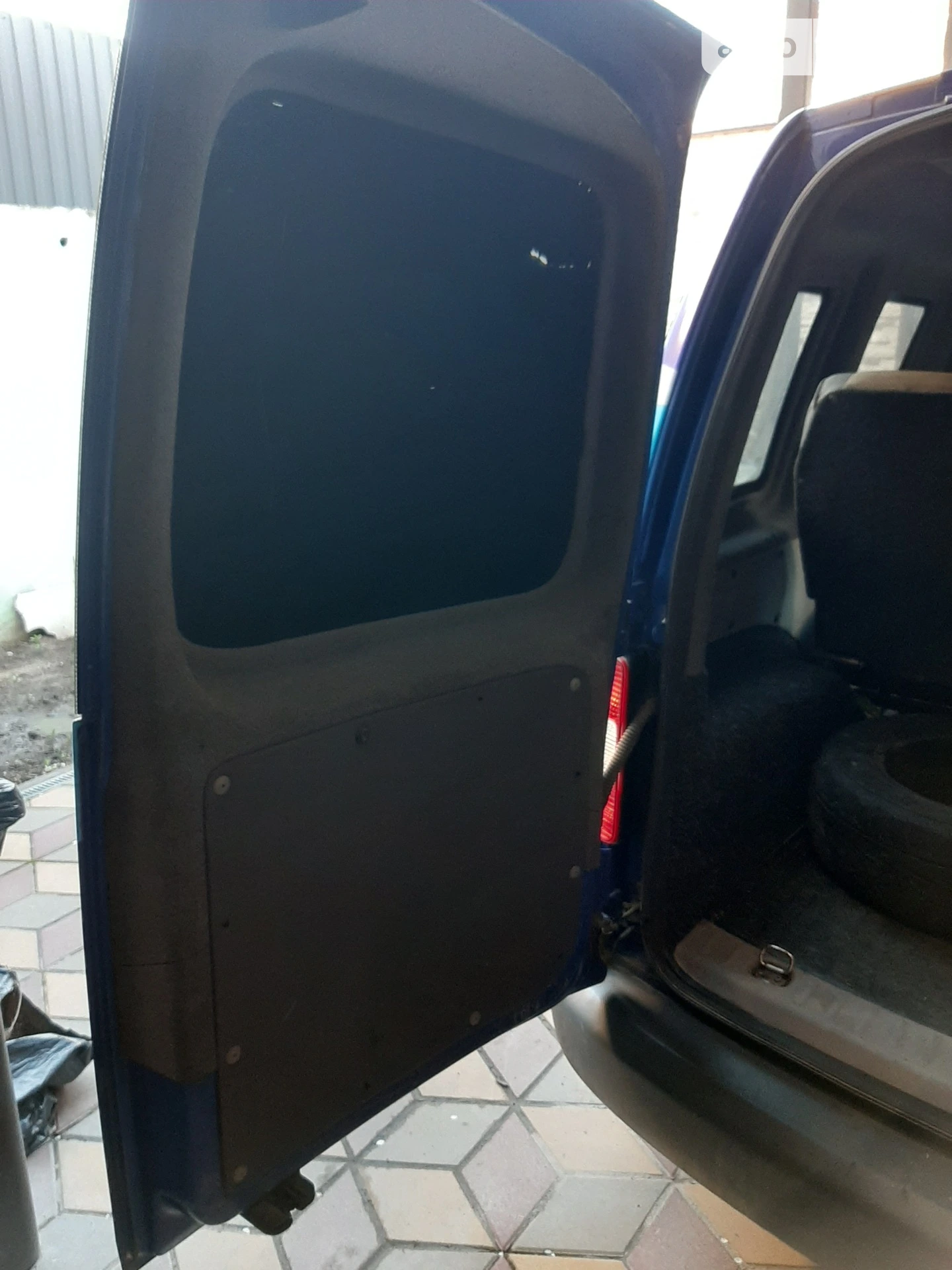 2010 Volkswagen Caddy - мініатюра 11