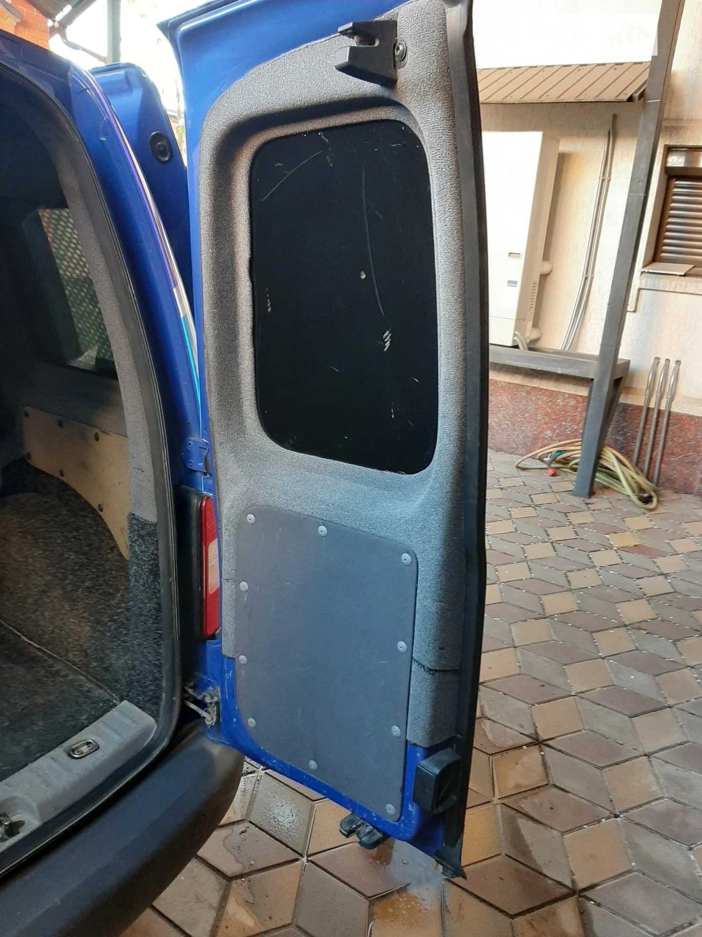 2010 Volkswagen Caddy - мініатюра 12