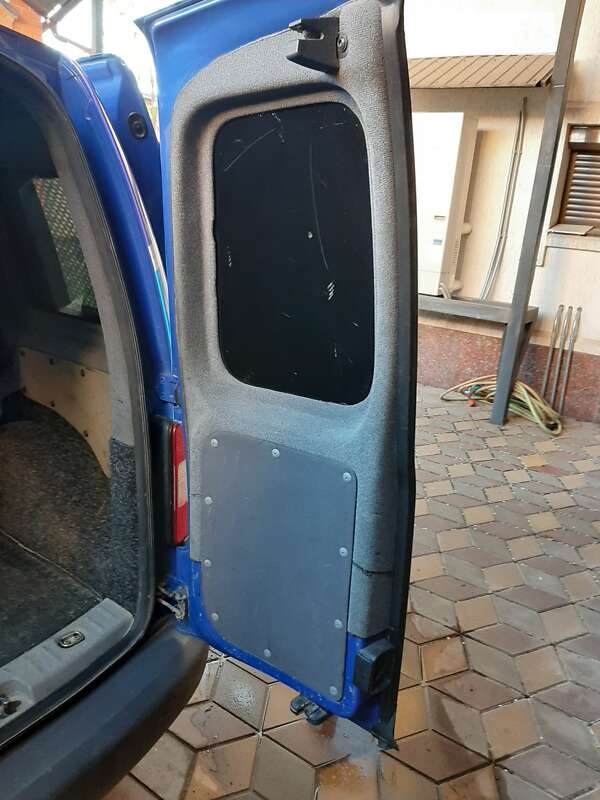 Минивэн Volkswagen Caddy 2010 в Киеве