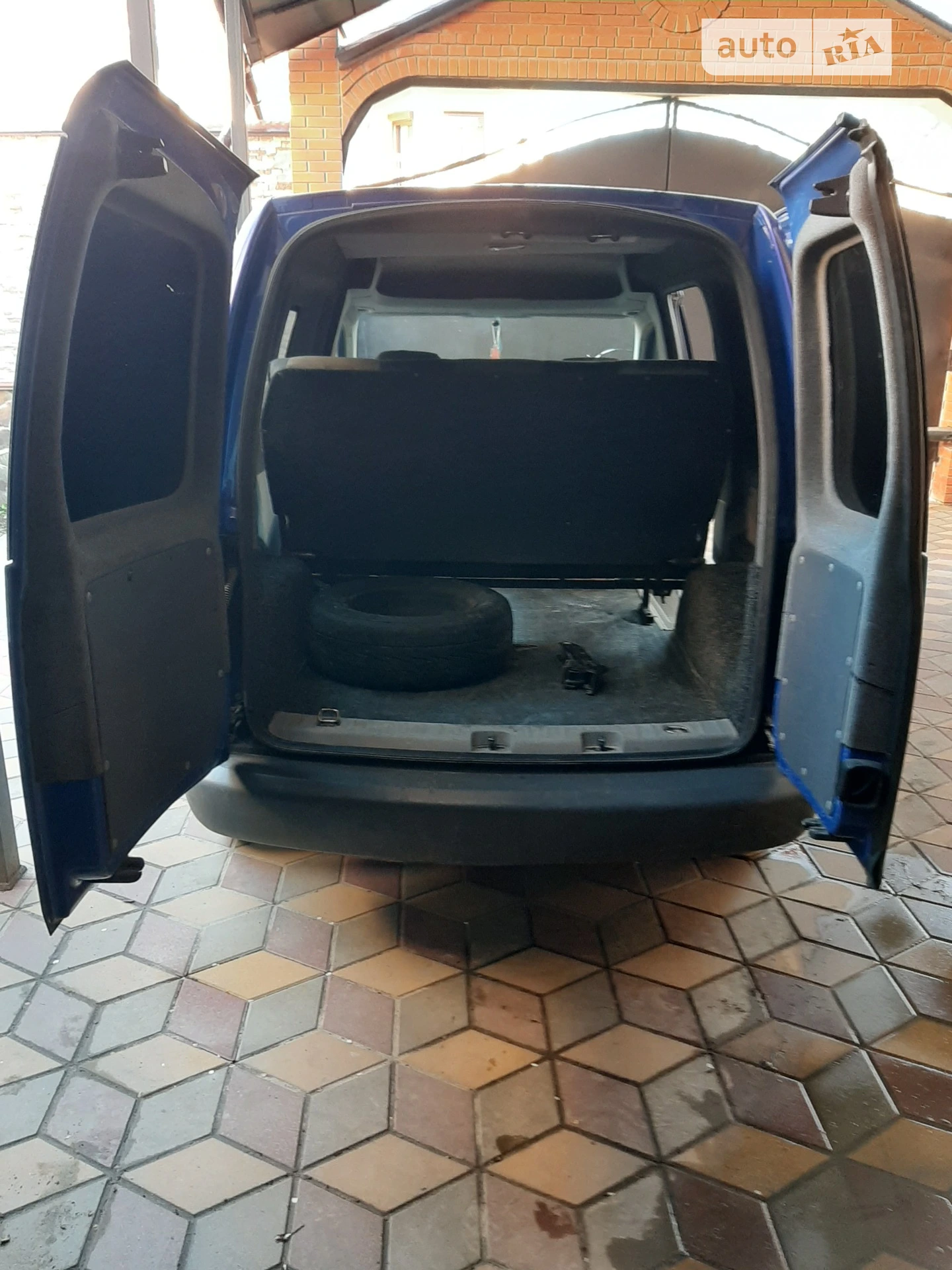 2010 Volkswagen Caddy - мініатюра 5
