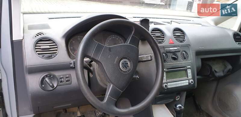 Мінівен Volkswagen Caddy 2006 в Чернівцях