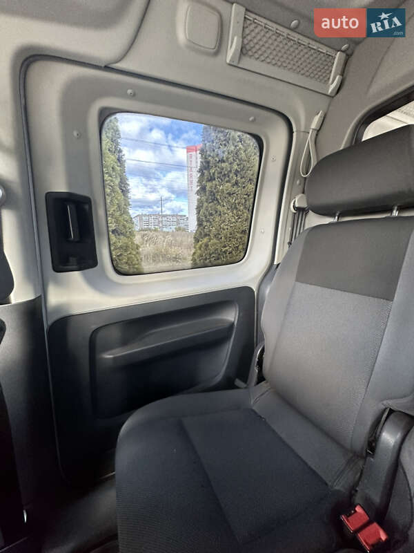 Мінівен Volkswagen Caddy 2015 в Броварах