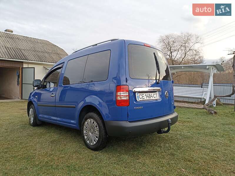 Мінівен Volkswagen Caddy 2011 в Чернівцях