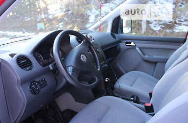 Минивэн Volkswagen Caddy 2010 в Кременце