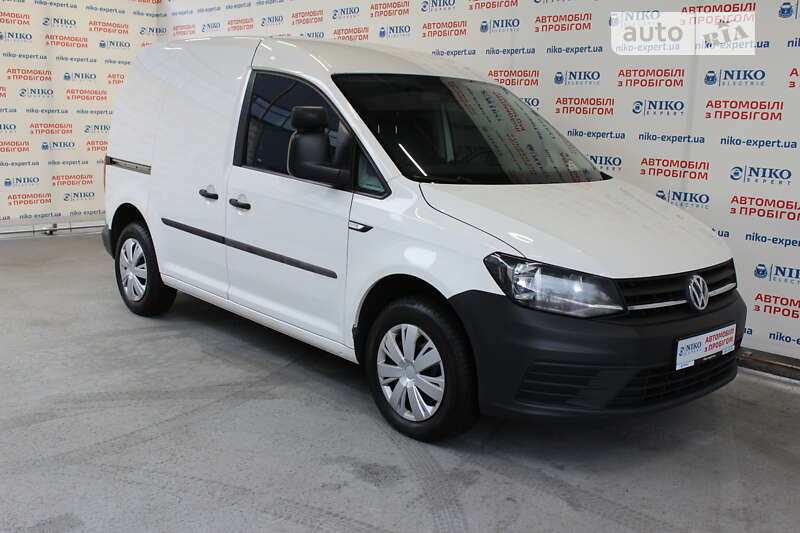 Грузопассажирский фургон Volkswagen Caddy 2016 в Киеве