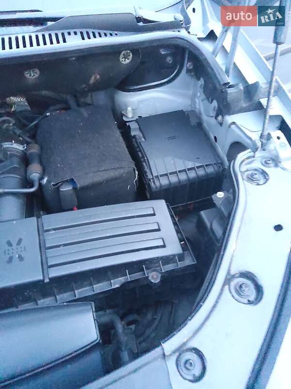 Мінівен Volkswagen Caddy 2013 в Києві