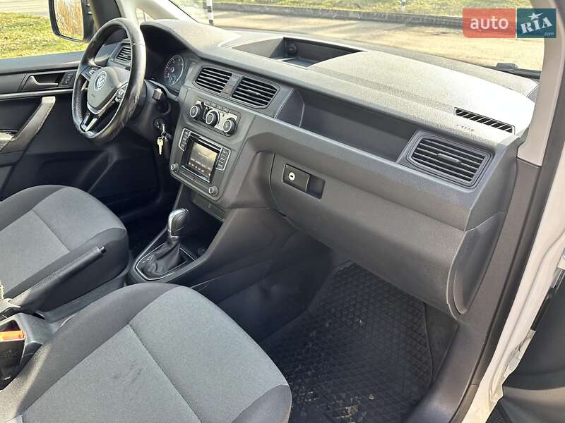 Грузовой фургон Volkswagen Caddy 2018 в Львове