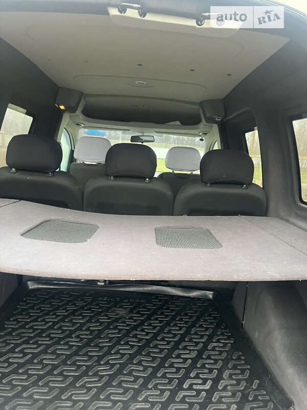 Минивэн Volkswagen Caddy 2007 в Вижнице