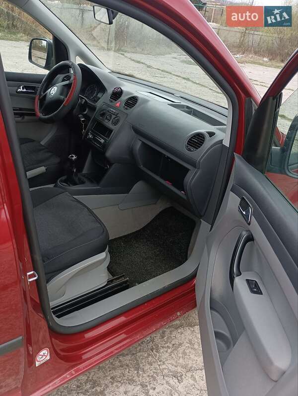 Минивэн Volkswagen Caddy 2005 в Долине фото 4 Минивэн Volkswagen Caddy 2005 в Долине