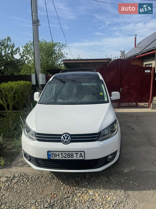 Volkswagen Caddy 2011