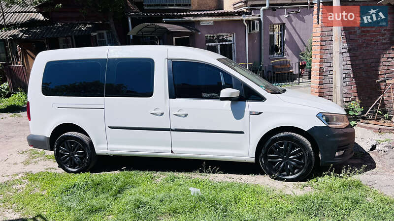 Минивэн Volkswagen Caddy 2016 в Полтаве