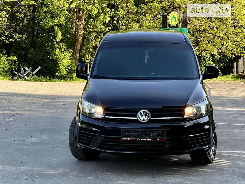 Грузовой фургон Volkswagen Caddy 2016 в Дубно